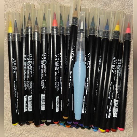 Arteza Real Brush Pens Set of 43 (CRA7) - Picture 3 of 6